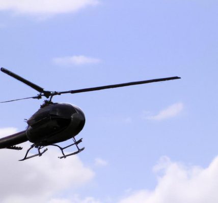 Z jaką prędkością leci helikopter?